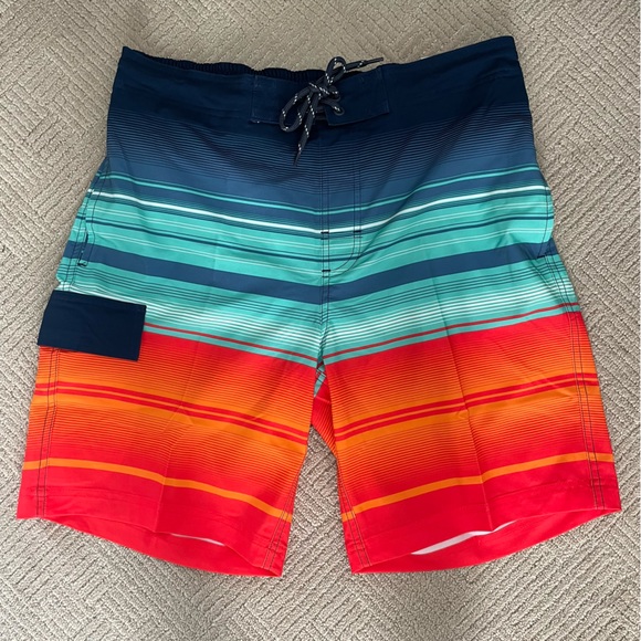 Brand New Mens Swim Shorts | Size: M (32-34) - Picture 2 of 3